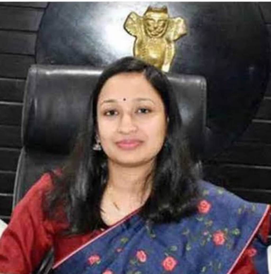 Komal Mittal receives national recognition for good governance named among the countrys top 25 officers in the Best District Magistrate Survey2027 by Fame India Asia Post